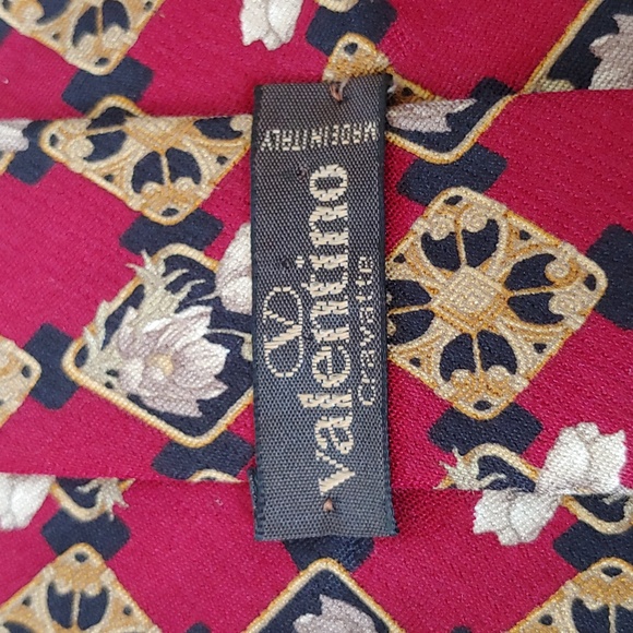 Vintage Valentino Cravatte 100% Silk Necktie - Picture 6 of 7